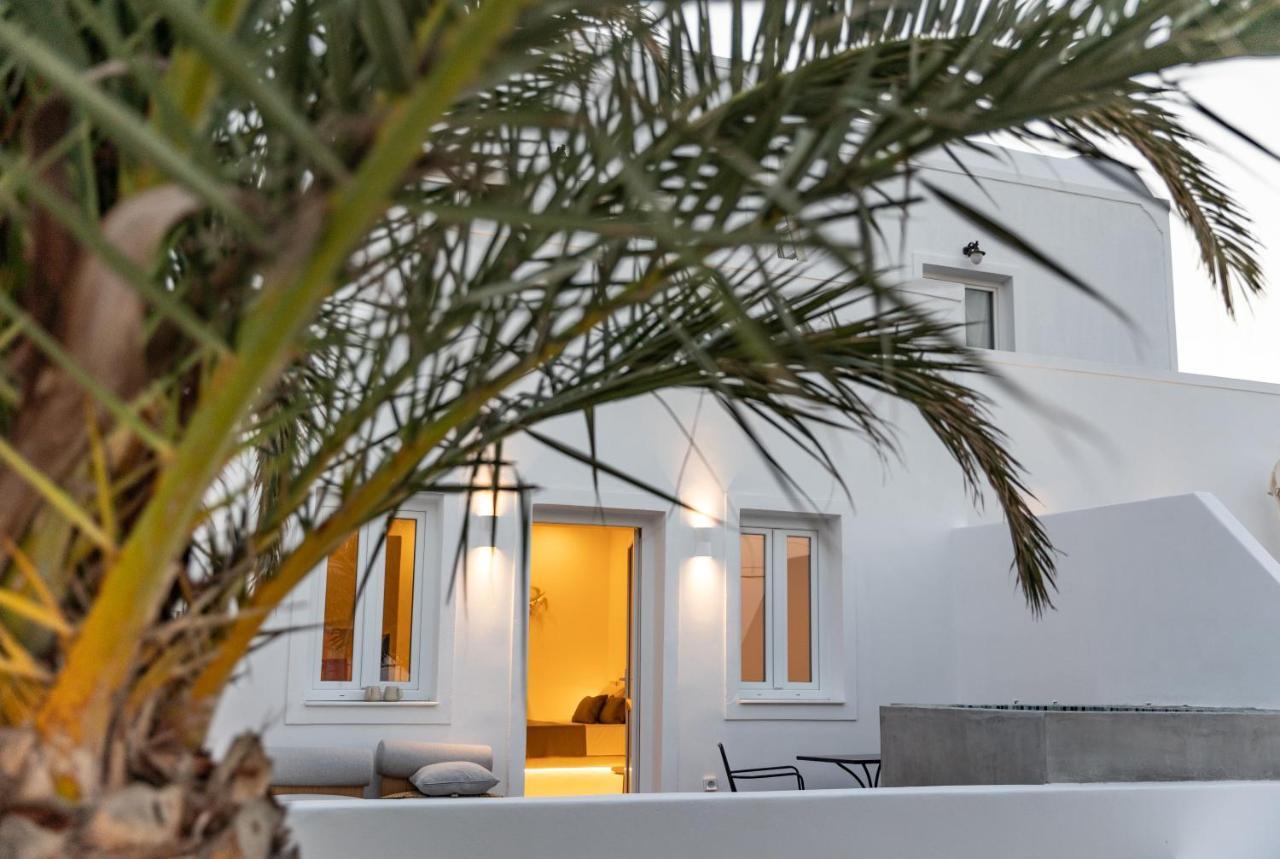 Theophrasti Suites Foinikiá Exteriör bild
