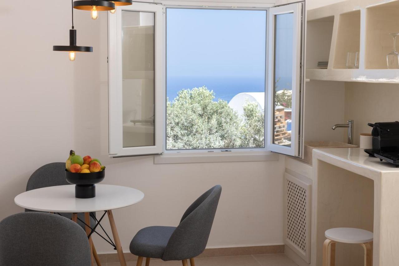 Theophrasti Suites Foinikiá Exteriör bild