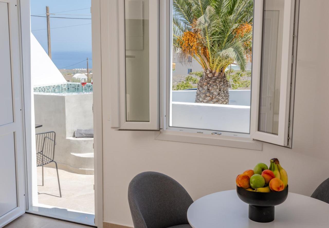 Theophrasti Suites Foinikiá Exteriör bild