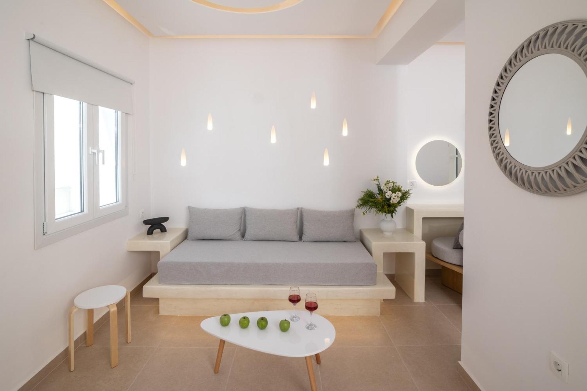 Theophrasti Suites Foinikiá Exteriör bild