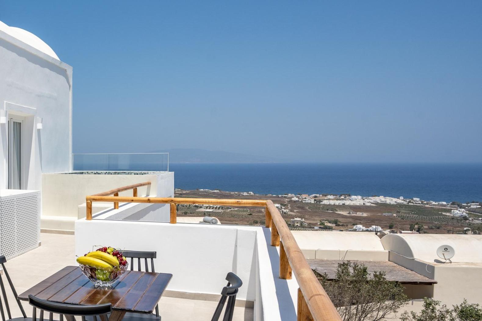 Theophrasti Suites Foinikiá Exteriör bild